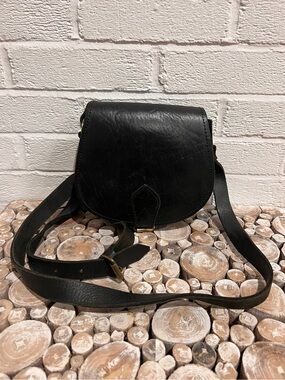 Vintage SMAD London Black Leather Saddle Crossbody Bag